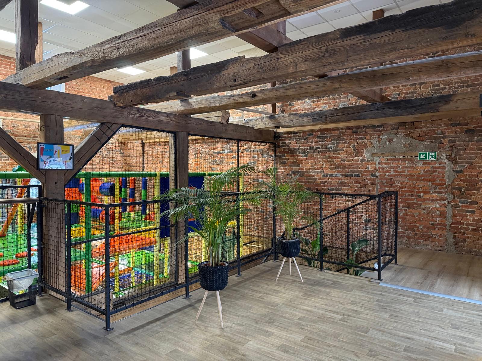 mikland pszczyna bawialnia